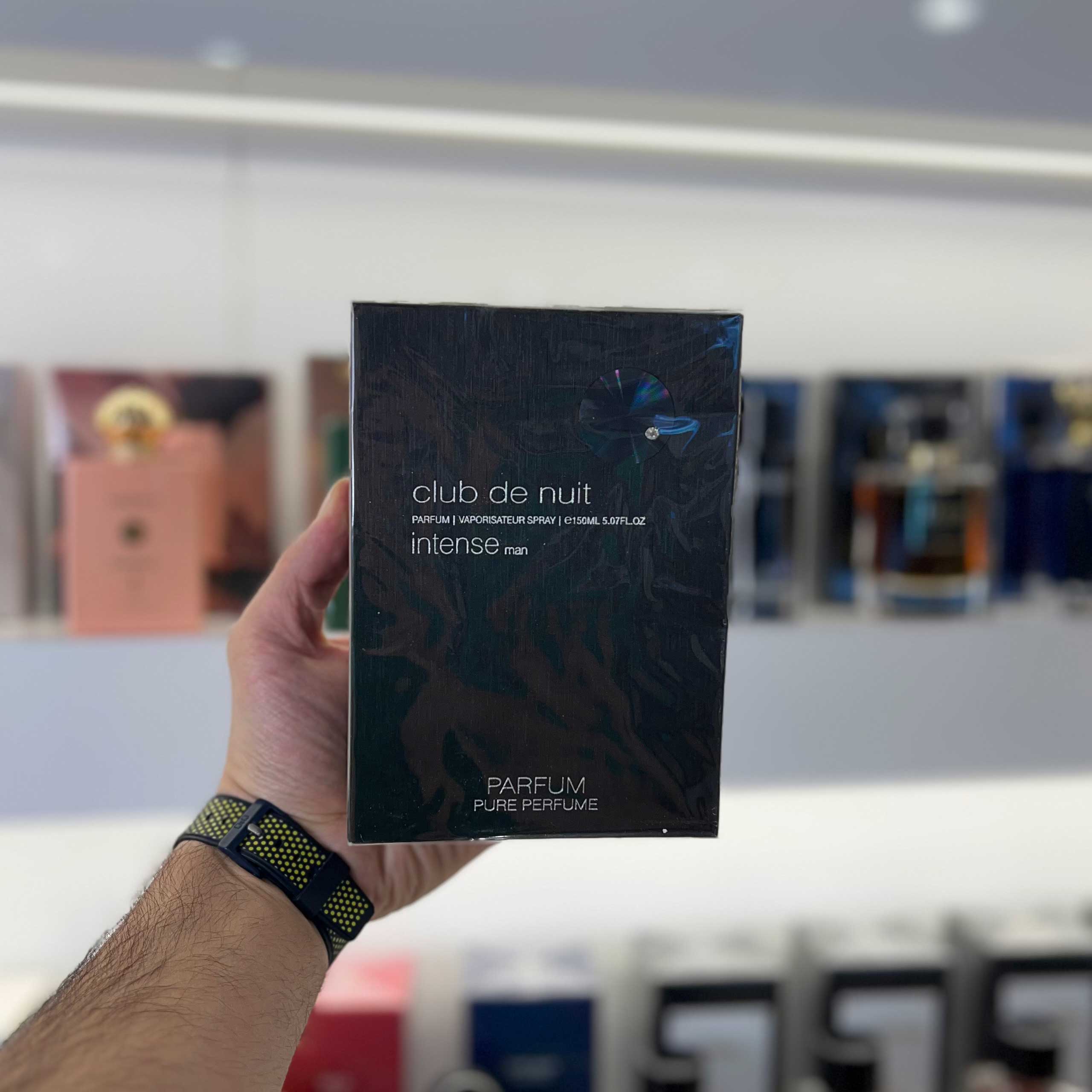 Armaf-Club-de-Nuit-Parfum عطر کلاب د نایت پرفیوم ۱۵۰ میل (Armaf Club de Nuit Parfum) - تصویر 1