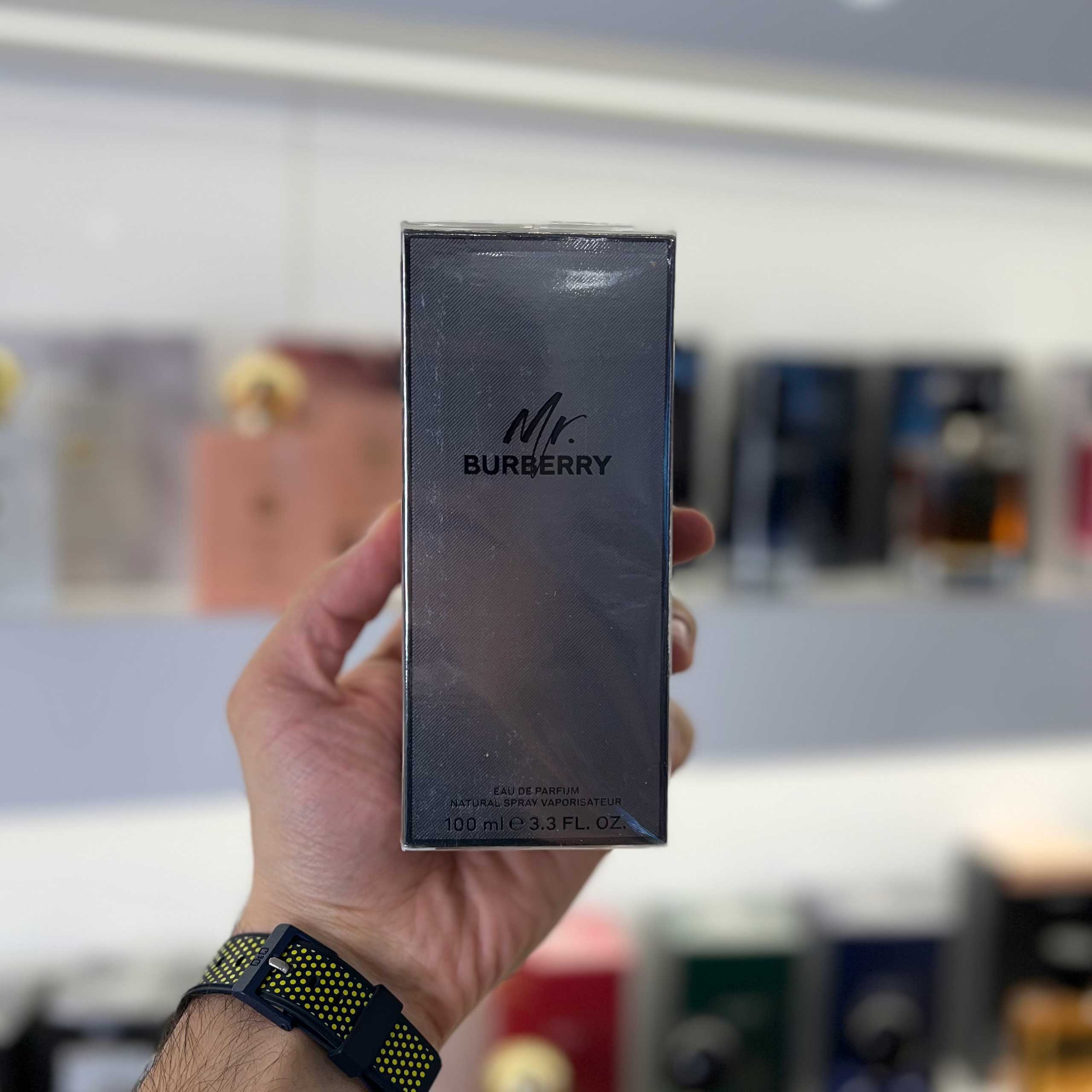 Burberry-Mr.-Burberry-Parfum عطر باربِری مستر باربری پارفوم (Burberry Mr. Burberry Parfum) - تصویر 1