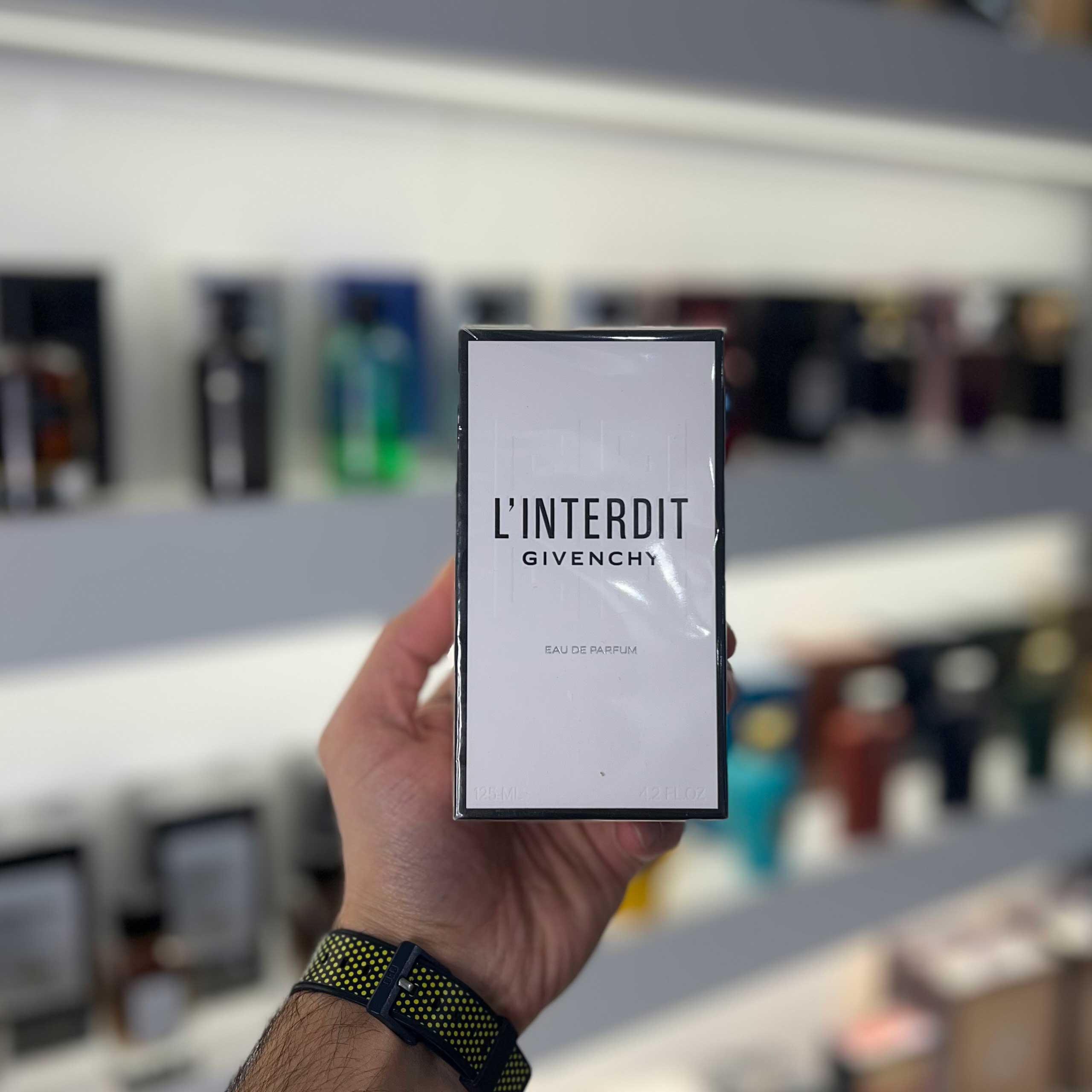 Givenchy-L’Interdit-Eau-de-Parfum عطر جیوانچی له اینتردیت ادو پرفیوم (Givenchy L’Interdit Eau de Parfum) - تصویر 1