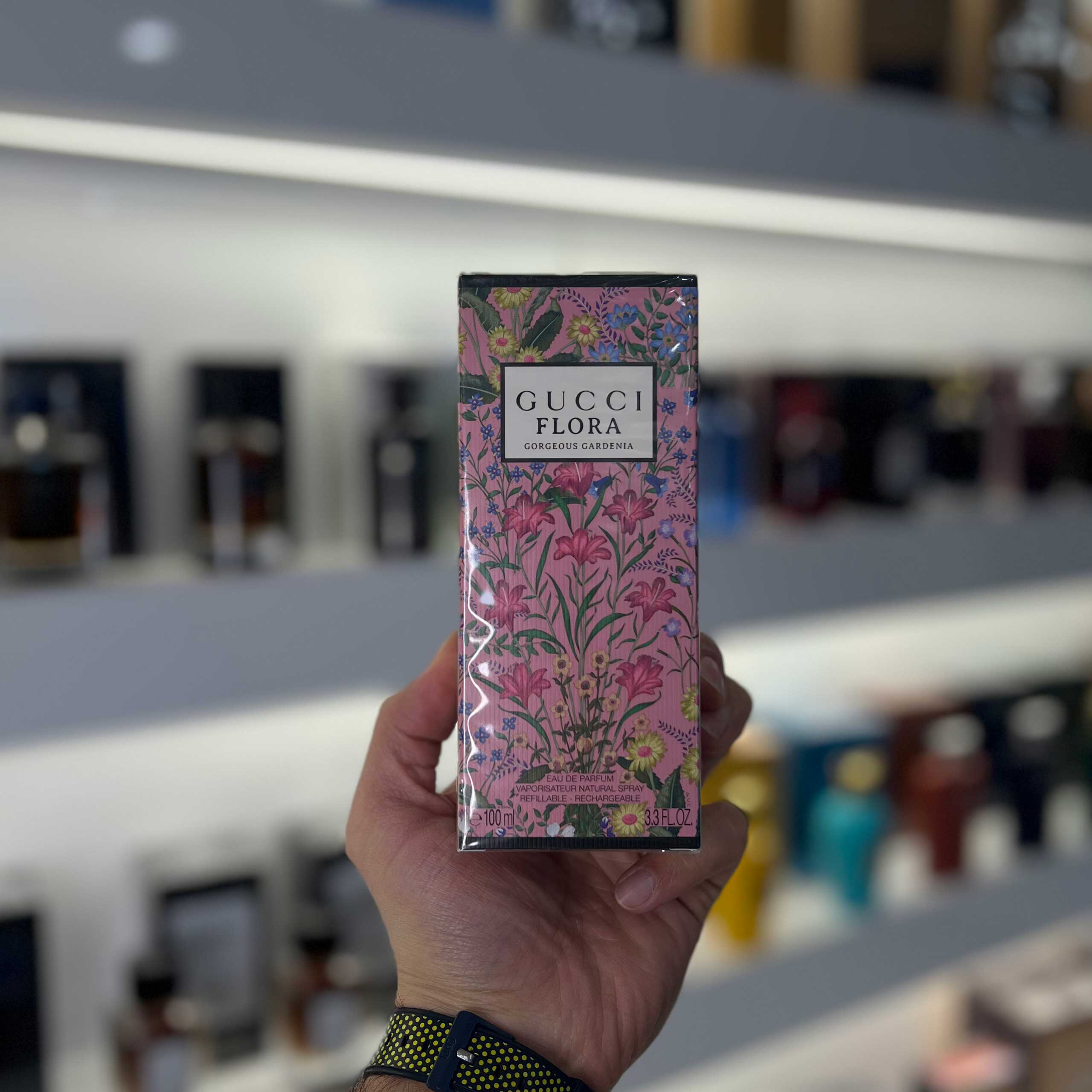 Gucci-Flora-Gorgeous-Gardenia عطر گوچی فلورا گورجس گاردنیا (Gucci Flora Gorgeous Gardenia) - تصویر 1