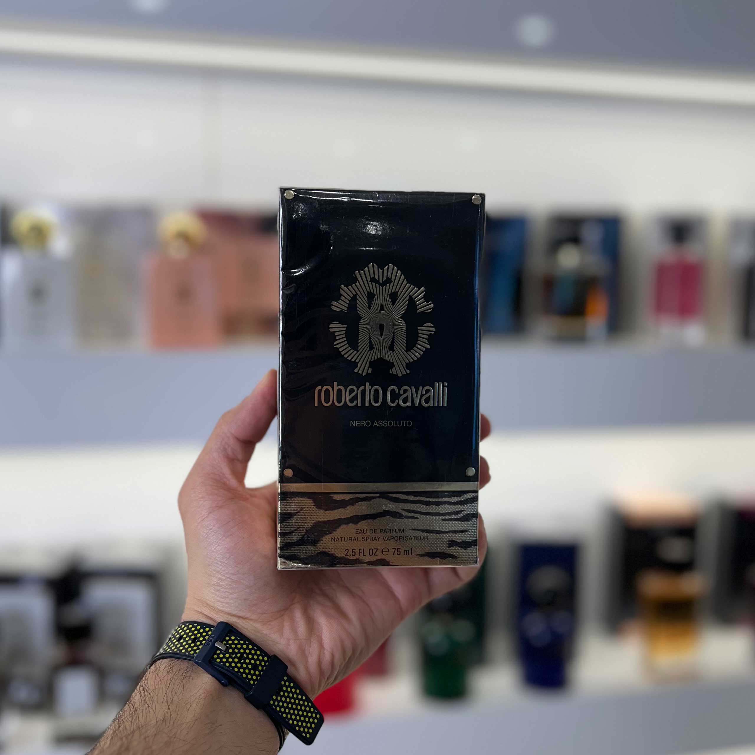 Roberto-Cavalli-Nero-Assoluto عطر روبرتو کاوالی نرو آسولوتو (Roberto Cavalli Nero Assoluto) - تصویر 1