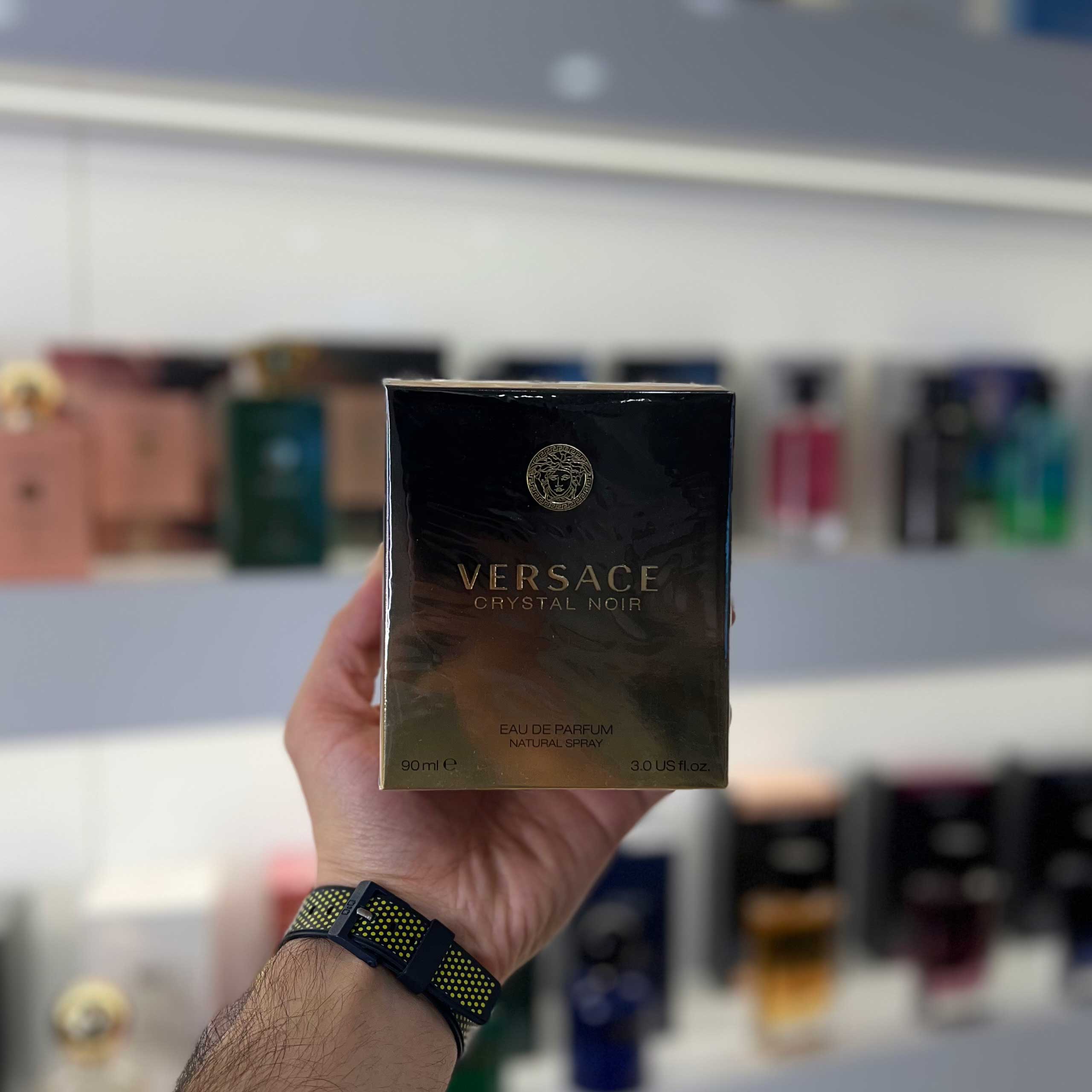 Versace-Crystal-Noir-Eau-de-Parfum عطر ورساچه کریستال نویر ادو پرفیوم (Versace Crystal Noir Eau de Parfum) - تصویر 1