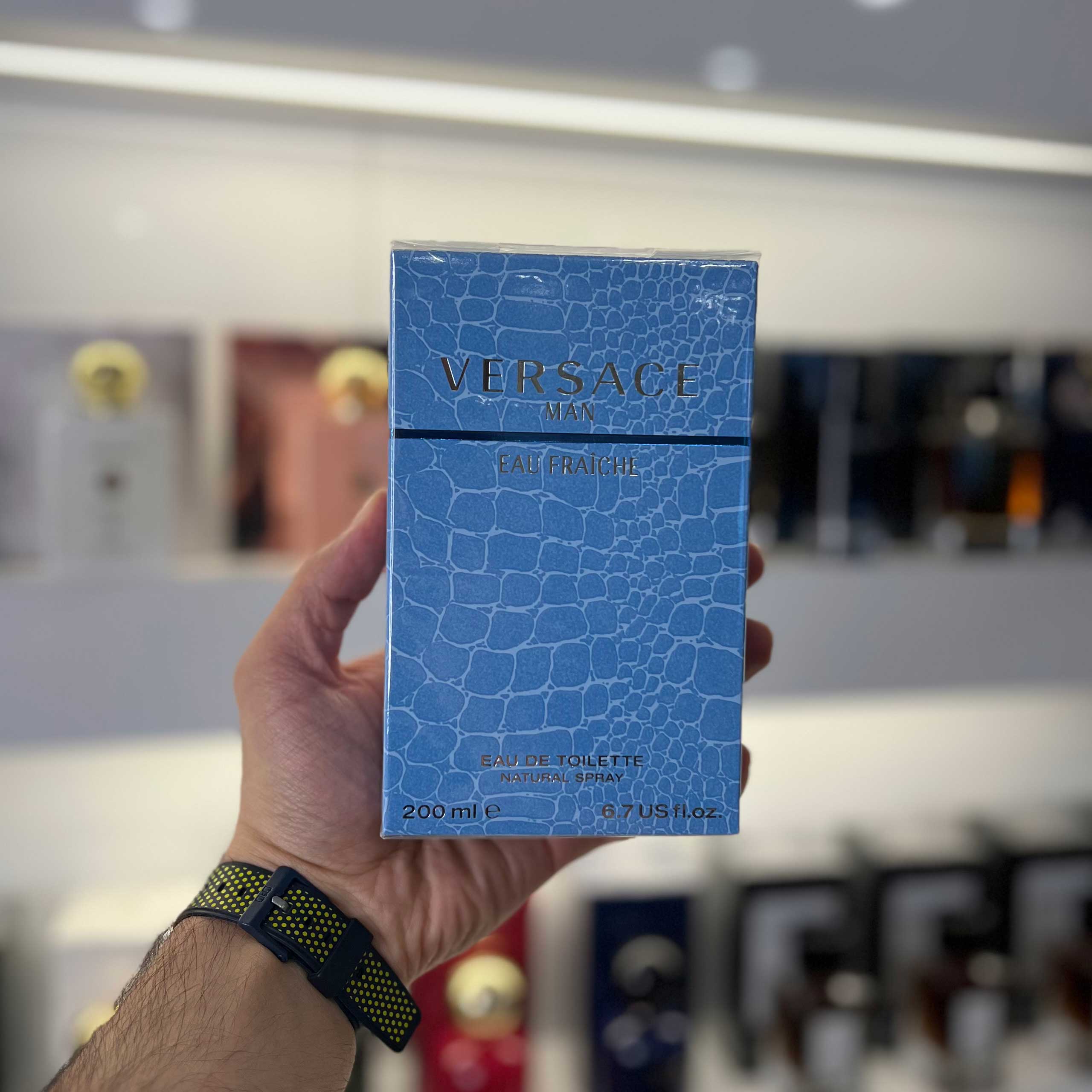 Versace-Man-Eau-Fraîche عطر ورساچه فرش 200 میل (Versace Man Eau Fraîche) - تصویر 1