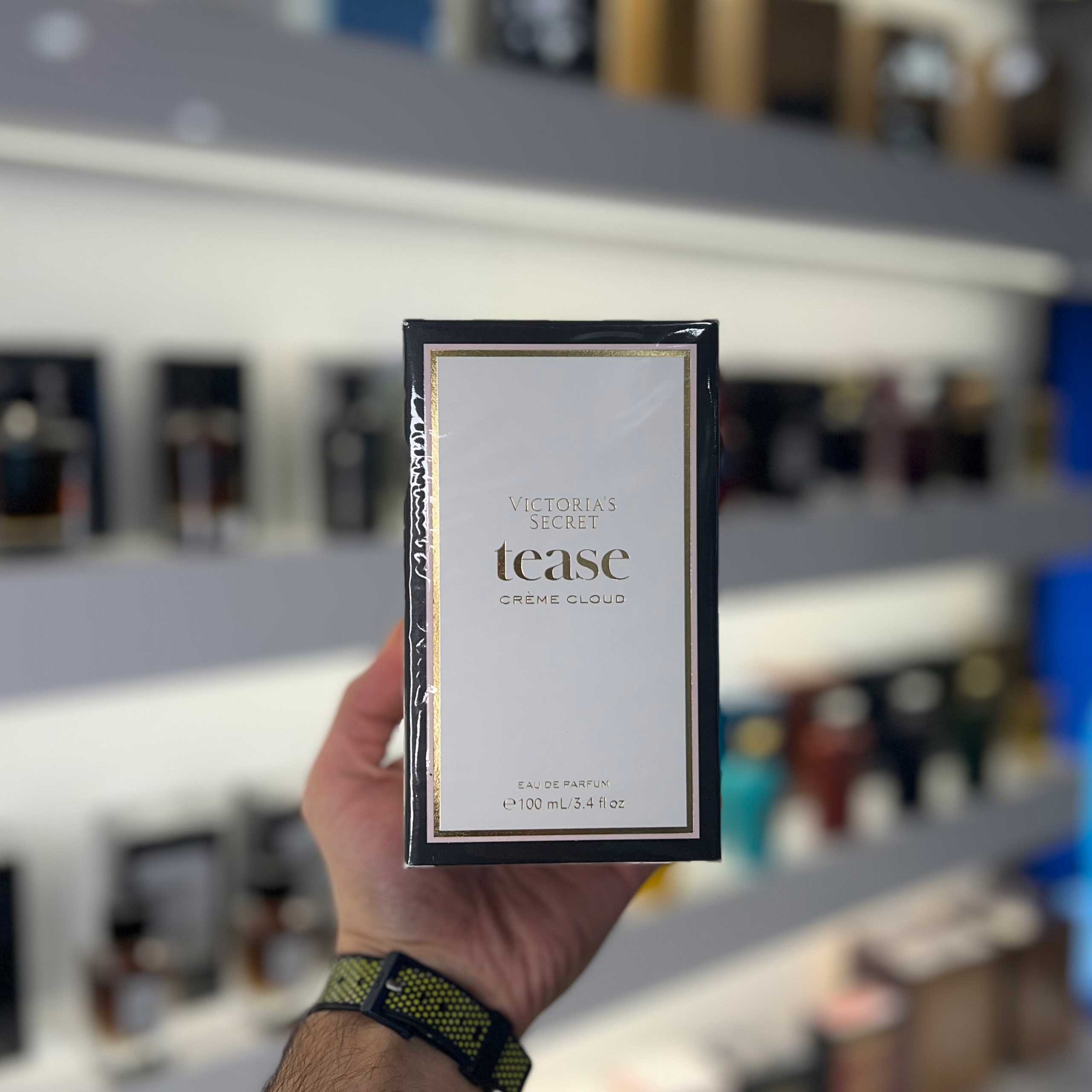 Victoria’s-Secret-Tease-Crème-Cloud عطر ویکتوریا سکرت تیز کرم کلود (Victoria’s Secret Tease Crème Cloud) - تصویر 1