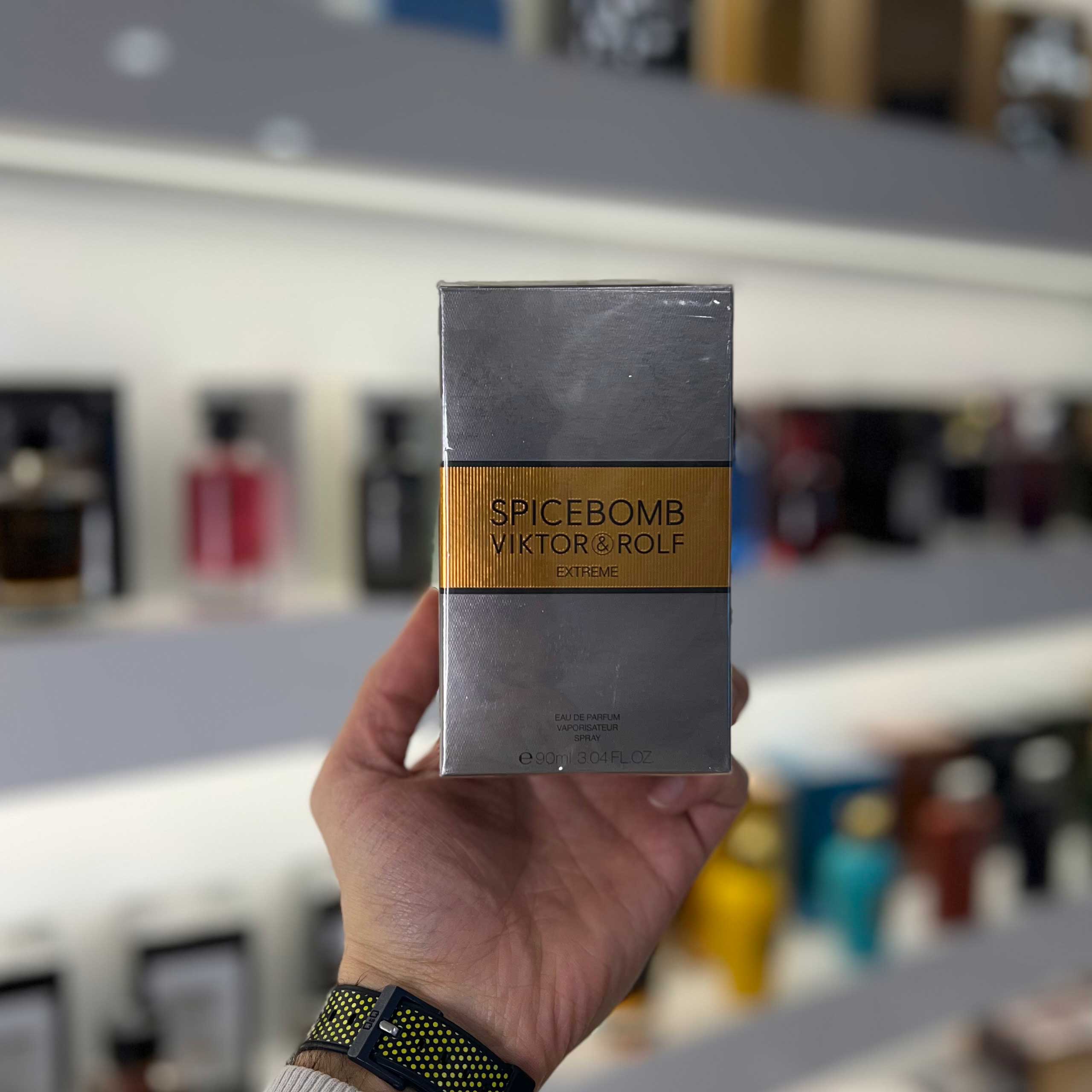Viktor-&-Rolf-Spicebomb-Extreme عطر ویکتور اند رولف اسپایس بمب اکستریم (Viktor & Rolf Spicebomb Extreme) - تصویر 1
