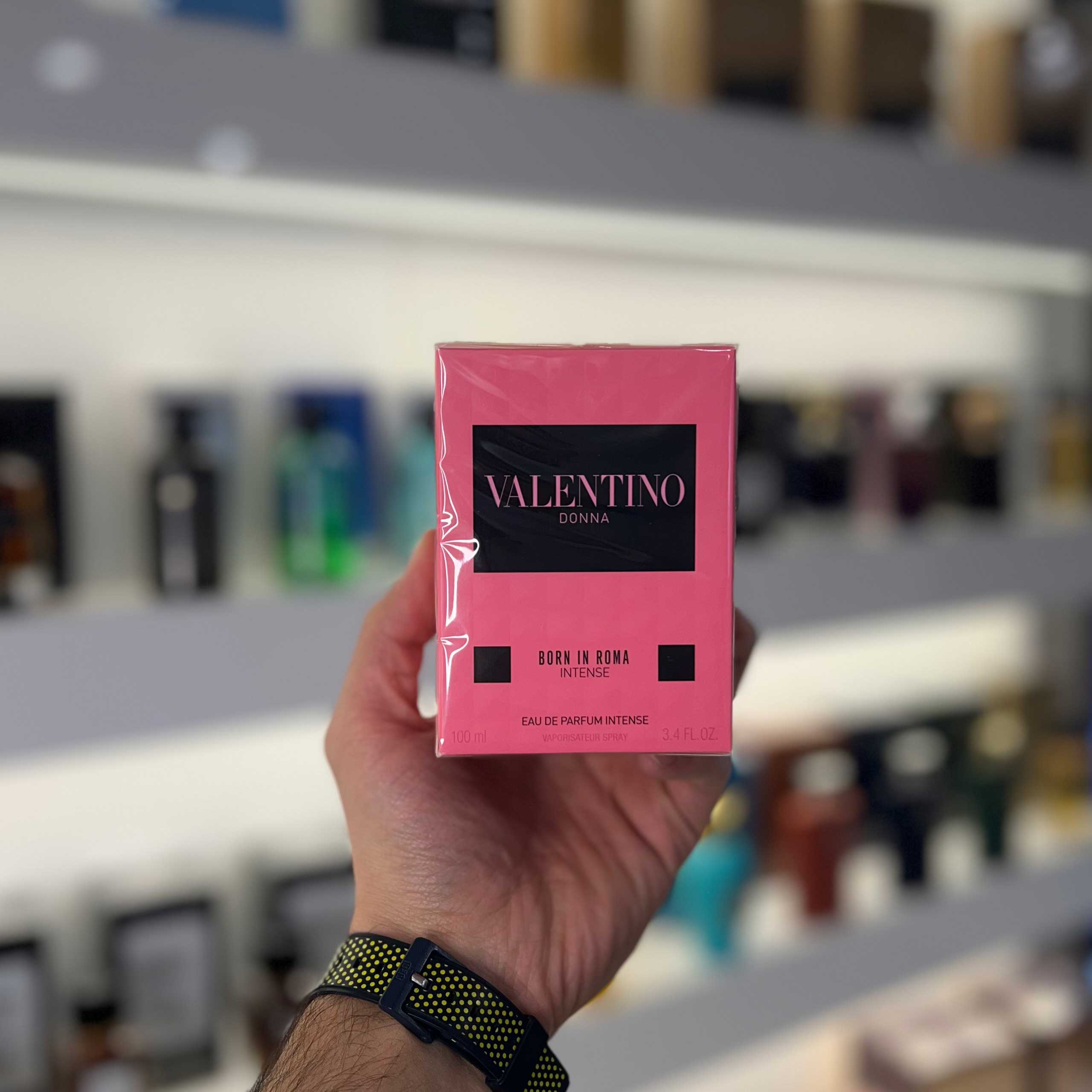 Valentino-Donna-Born-In-Roma-Intense عطر والنتینو دونا بورن این روما اینتنس (Valentino Donna Born In Roma Intense) - تصویر 1