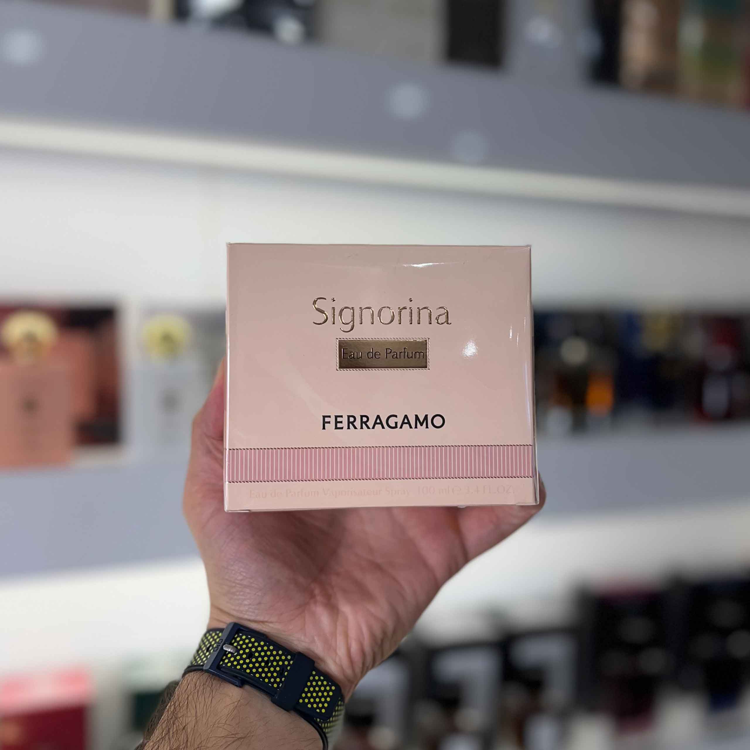 Salvatore-Ferragamo-Signorina-Eau-de-Parfum عطر سالواتوره فراگامو سیگنورینا ادو پرفیوم (Salvatore Ferragamo Signorina Eau de Parfum) - تصویر 1